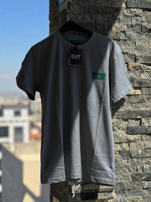 t-shirt 2